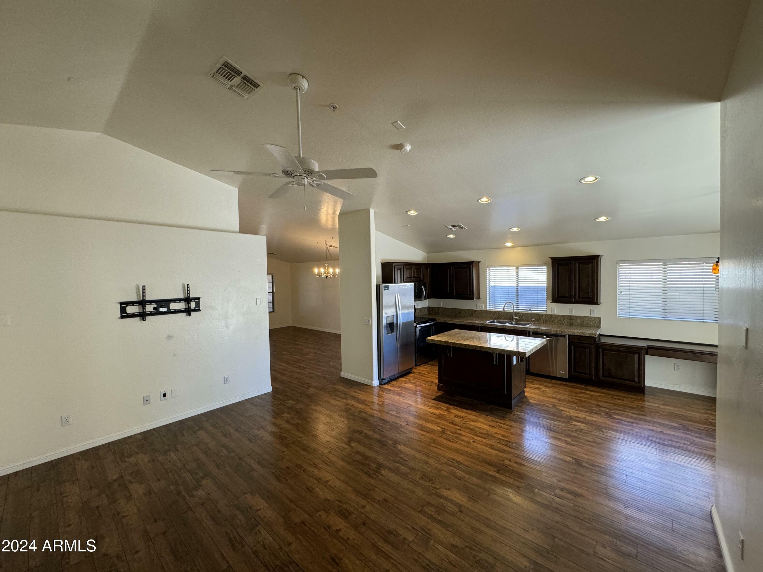 Property Photo:  15833 N 102nd Place  AZ 85255 