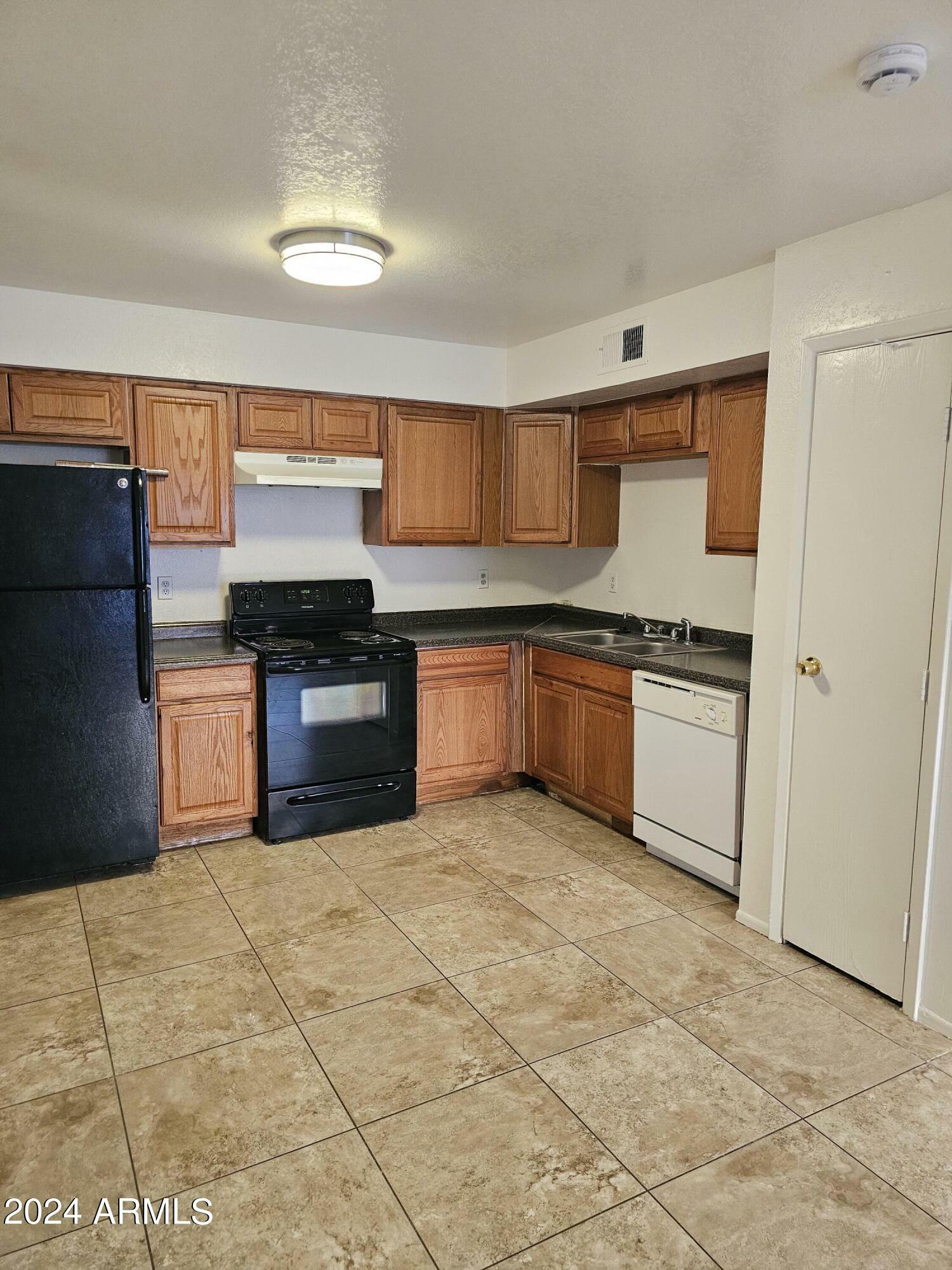 Property Photo:  6148 E Greenway Street 2  AZ 85205 