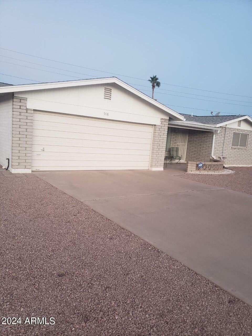 Property Photo:  908 S Ocotillo Drive  AZ 85120 