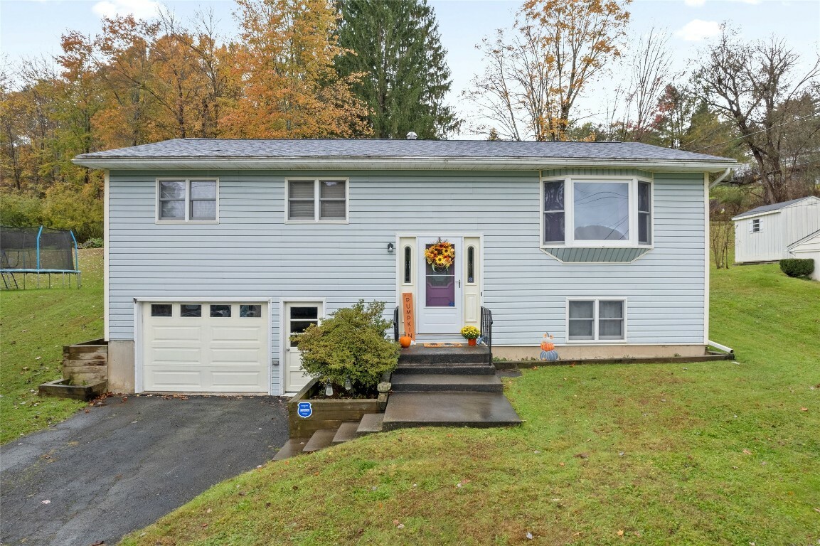 Property Photo:  1447 Sandra Drive  NY 13760 