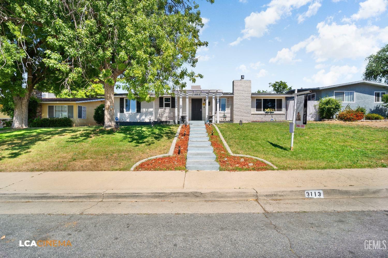 Property Photo:  3113 Occidental Street  CA 93305 