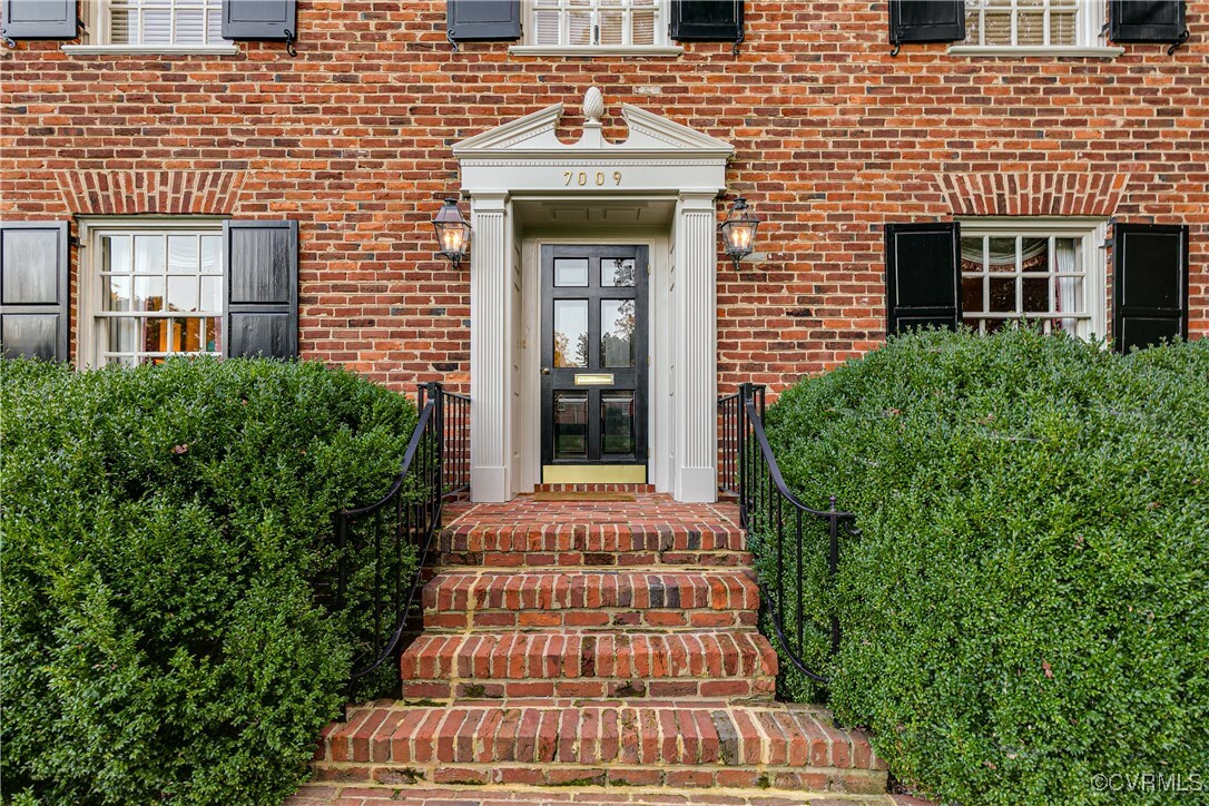 Property Photo:  7009 Lakewood Drive  VA 23229 