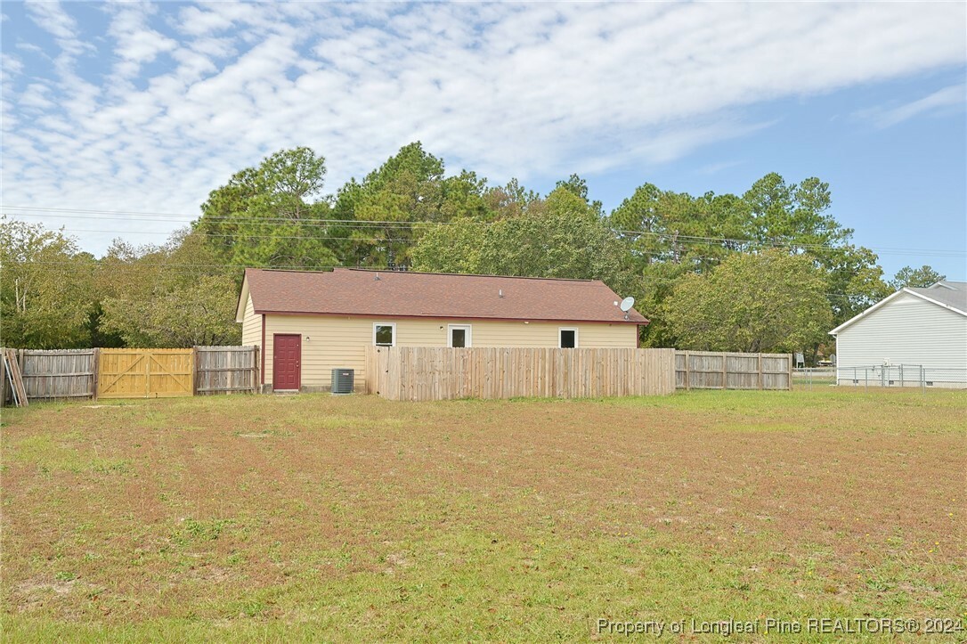 Property Photo:  10109 Rockfish Road  NC 28376 