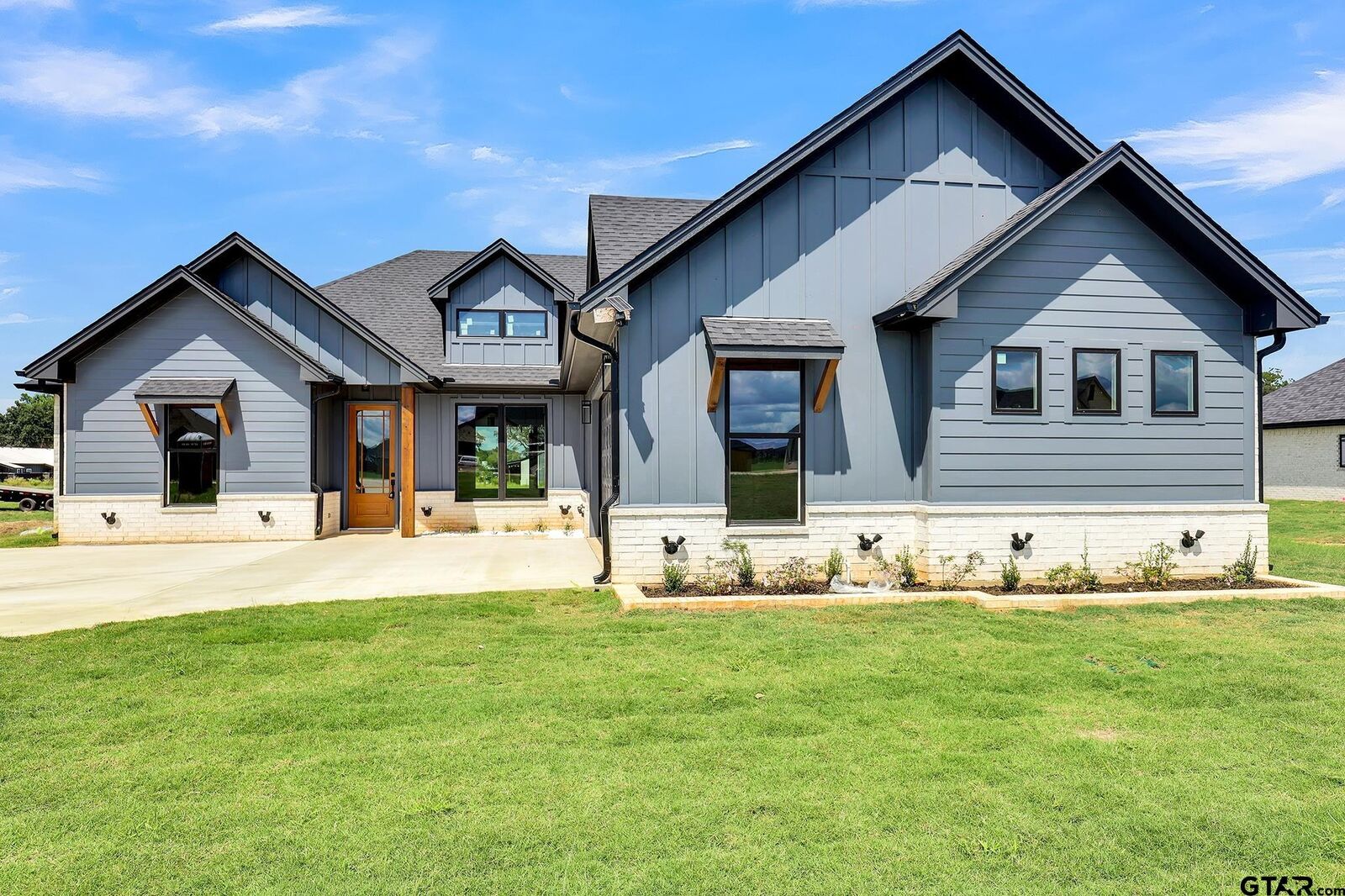 Property Photo: 16175 Eagle Lane TX 75771
