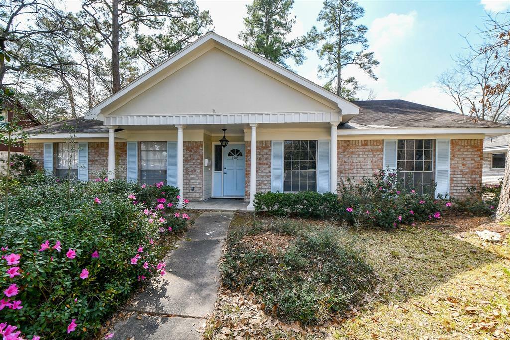 Property Photo:  1005 Candlelight Lane  TX 77018 