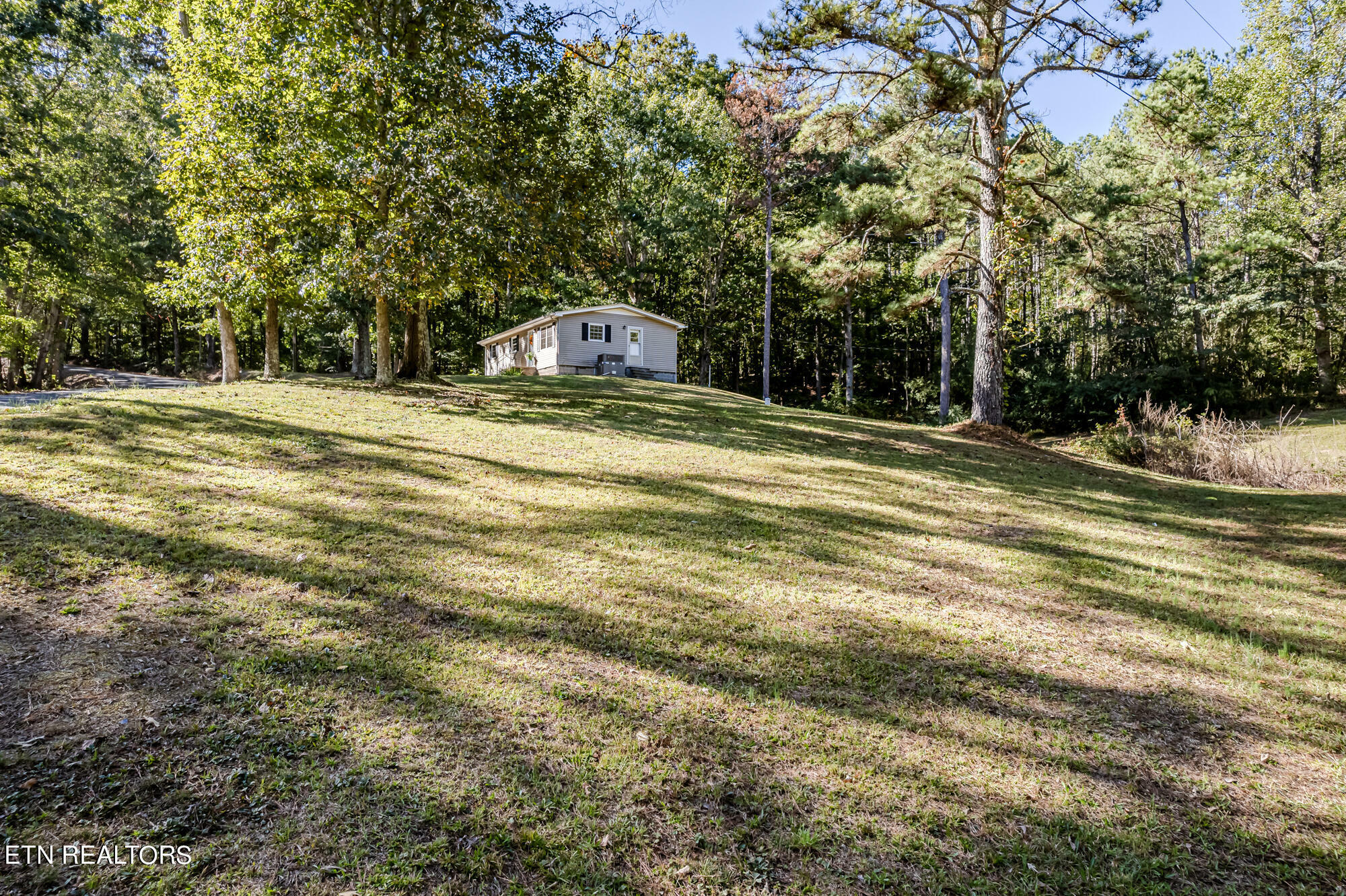 Property Photo:  118 County Road 182  TN 37322 