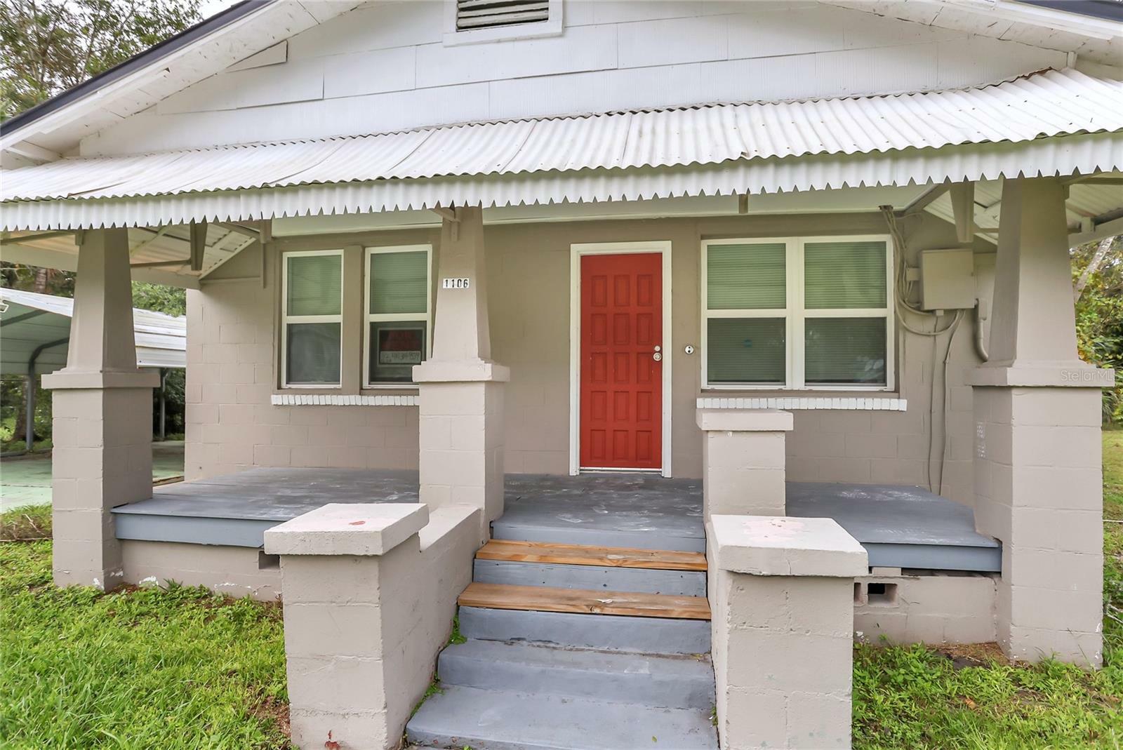 Property Photo:  1106 S Locust Avenue  FL 32771 