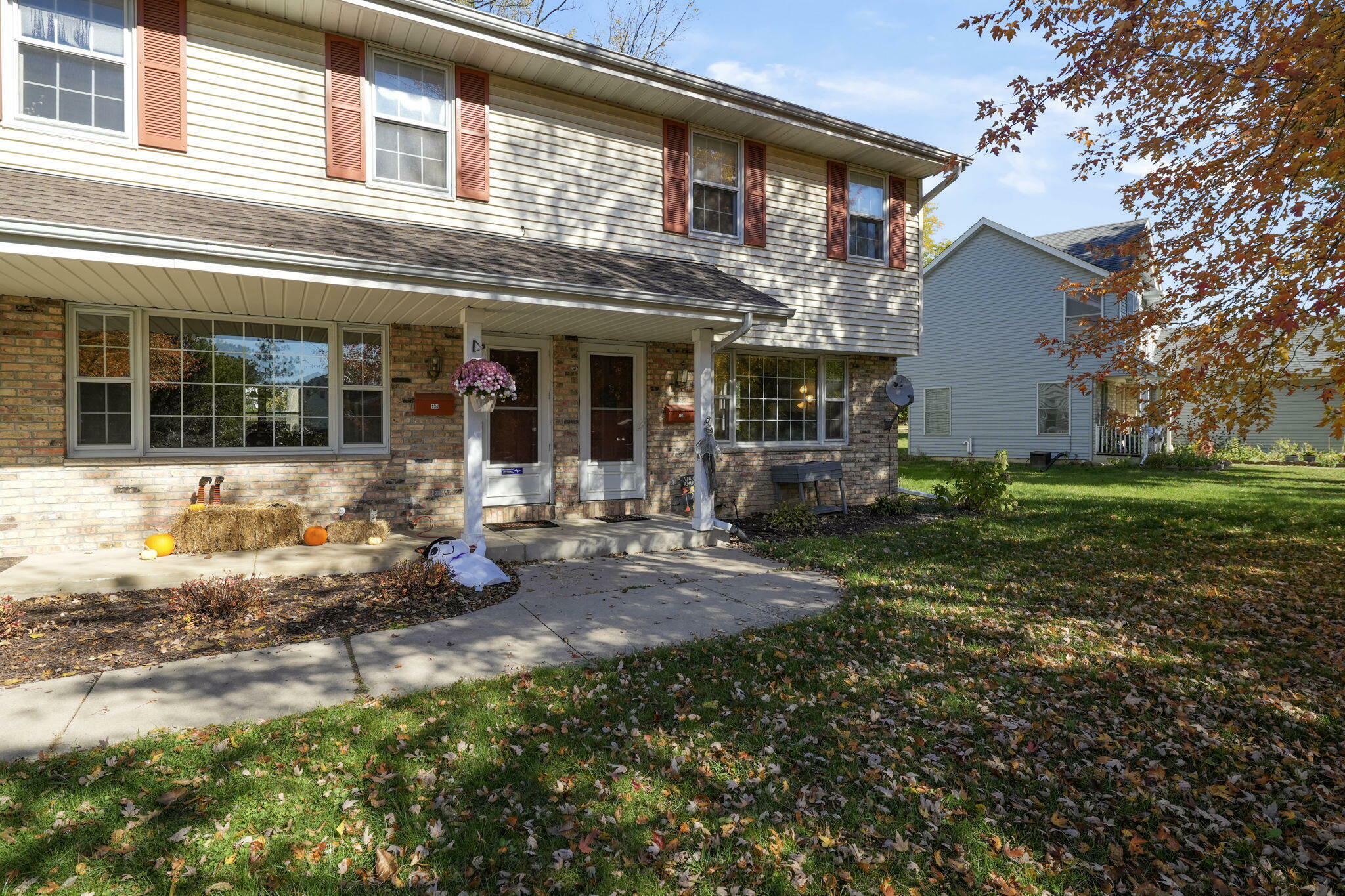 Property Photo:  132 Lake St  WI 53149 