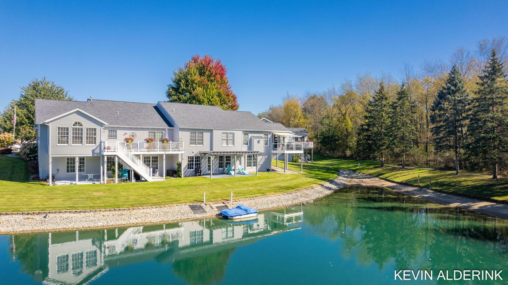 Property Photo:  11364 Blue Heron Parkway  MI 49424 