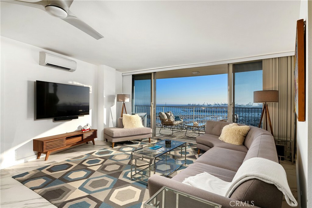 Property Photo:  700 E Ocean Boulevard 2807  CA 90802 