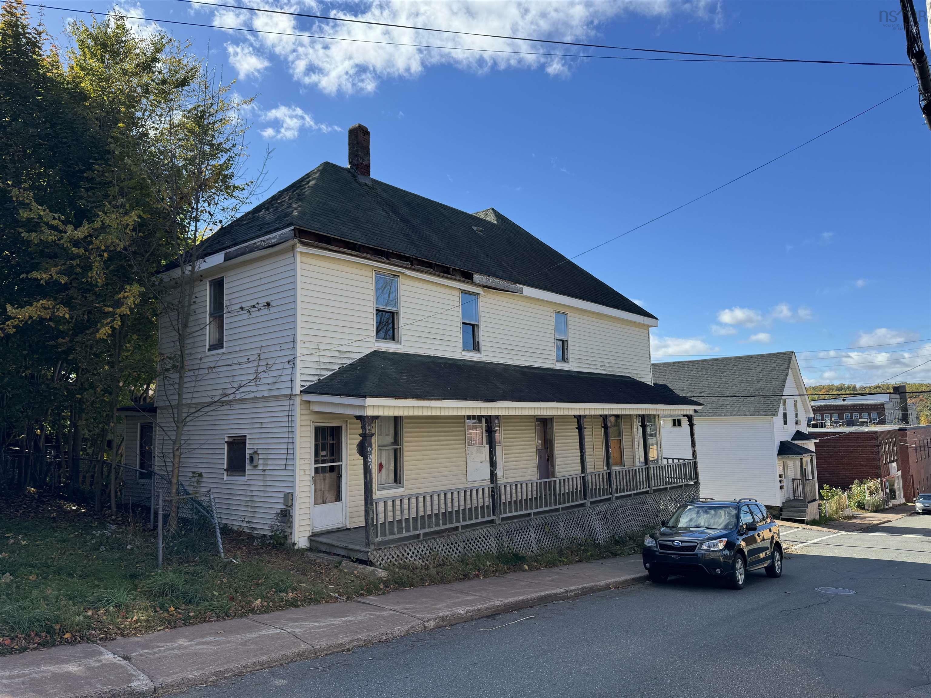 Property Photo:  207 Maclean Street  NS B2H 4M8 