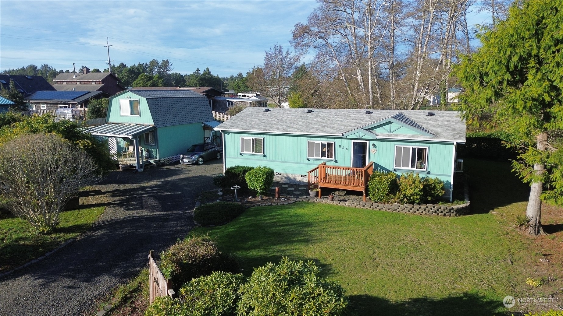 Property Photo:  864 Hart Street  WA 98547 