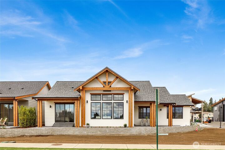Property Photo: 227 Skipping Stone Loop WA 98264