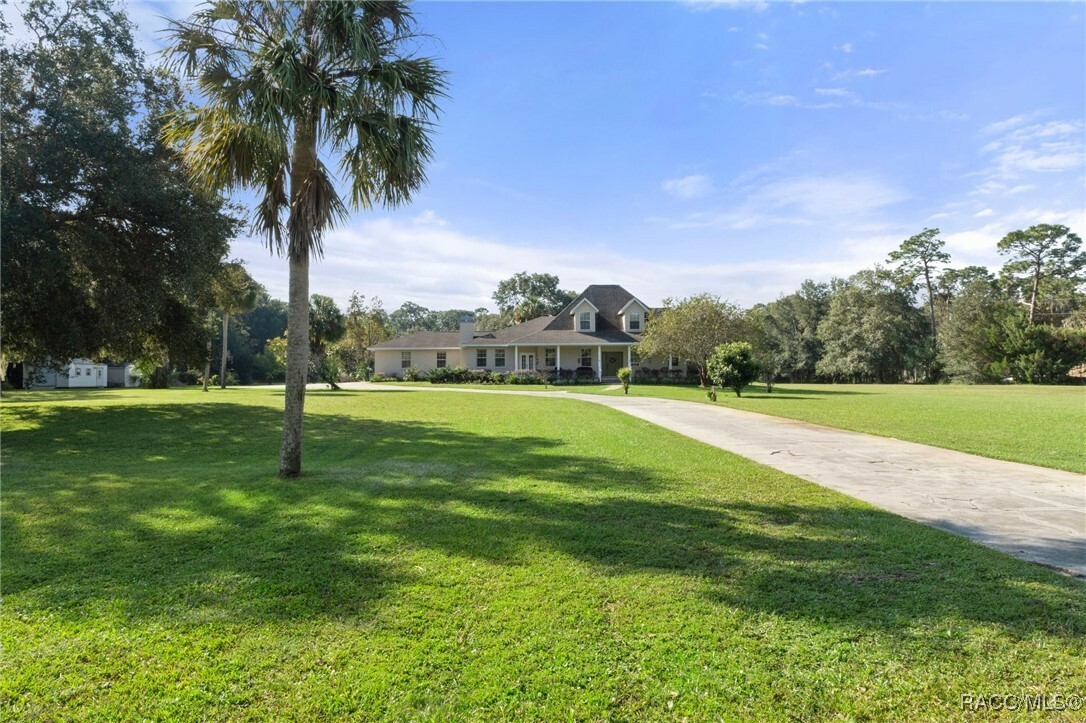 10264 W Springtree Lane  Crystal River FL 34428 photo