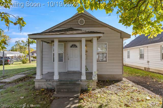 Property Photo:  3923 Isabelle Street  MI 48141 