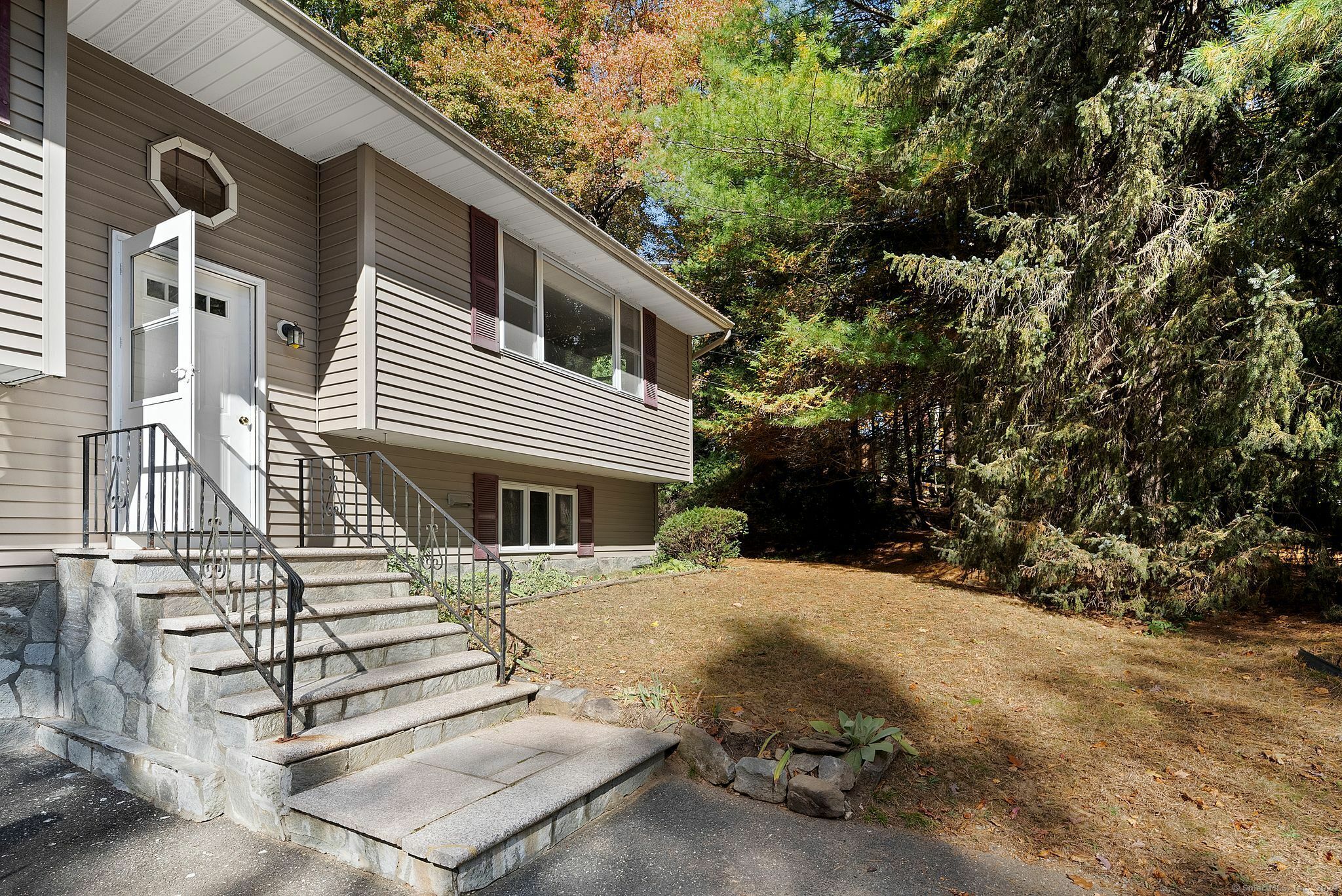 Property Photo:  677 Woodtick Road  CT 06716 