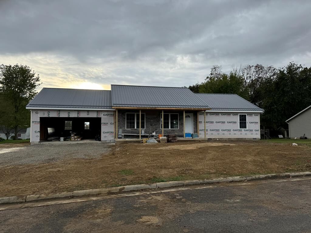 Property Photo: 104 Pleasant Hill OH 45123