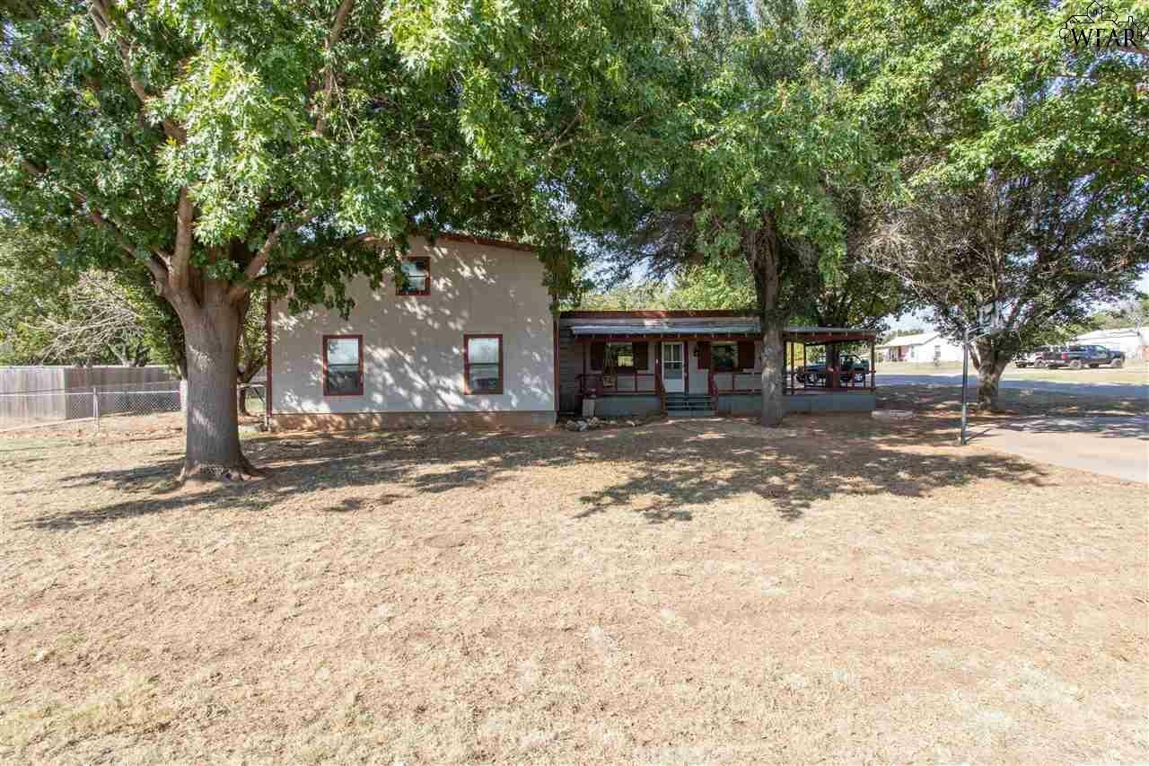 Property Photo:  200 W Chestnut Street  TX 76367 