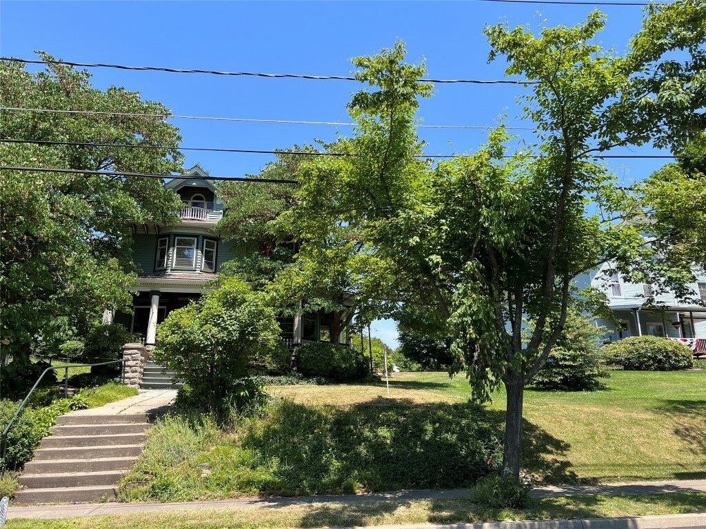 Property Photo:  19 Ithaca Street  NY 14892 