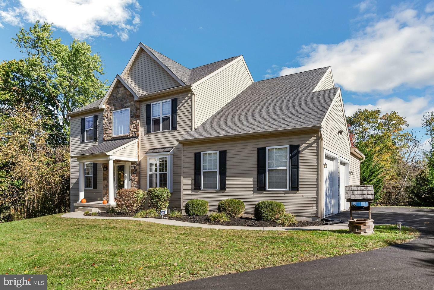 Property Photo:  249 Crest Drive  PA 18960 