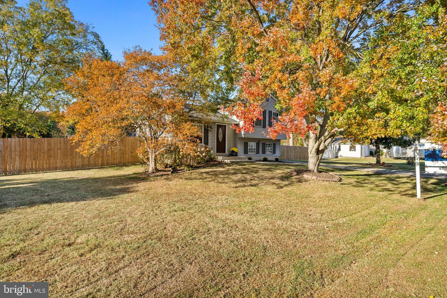 Property Photo:  5608 Lee Way Drive  MD 20733 