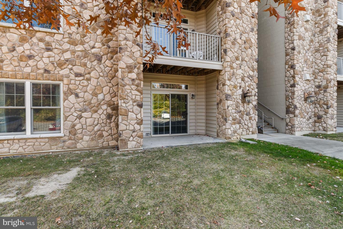 Property Photo:  3000 Fountainview Circle 116  DE 19713 