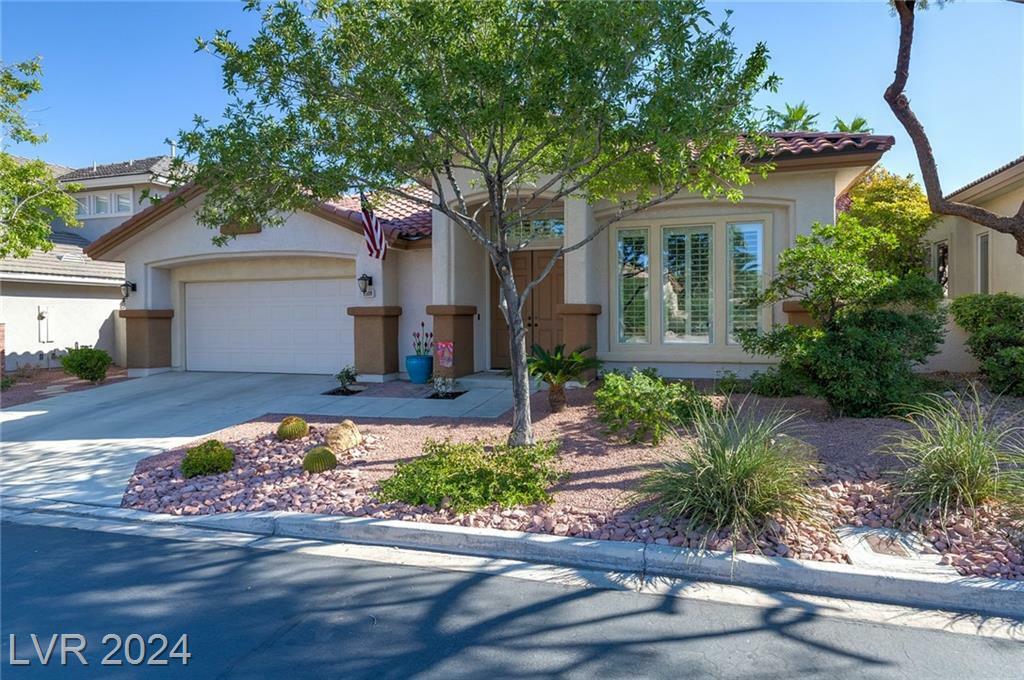 Property Photo:  2008 Scarlet Rose Drive  NV 89134 