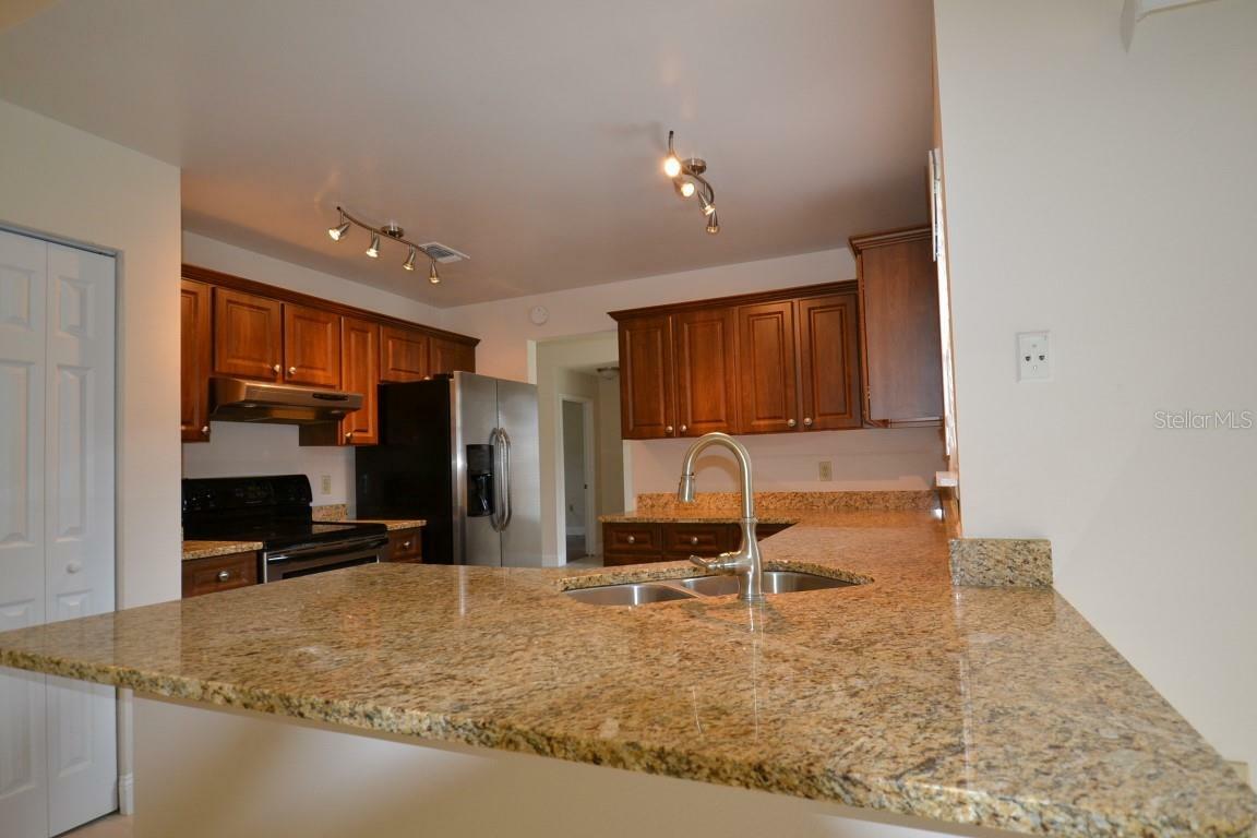 Property Photo:  1660 Cracker Creek Court  FL 32765 