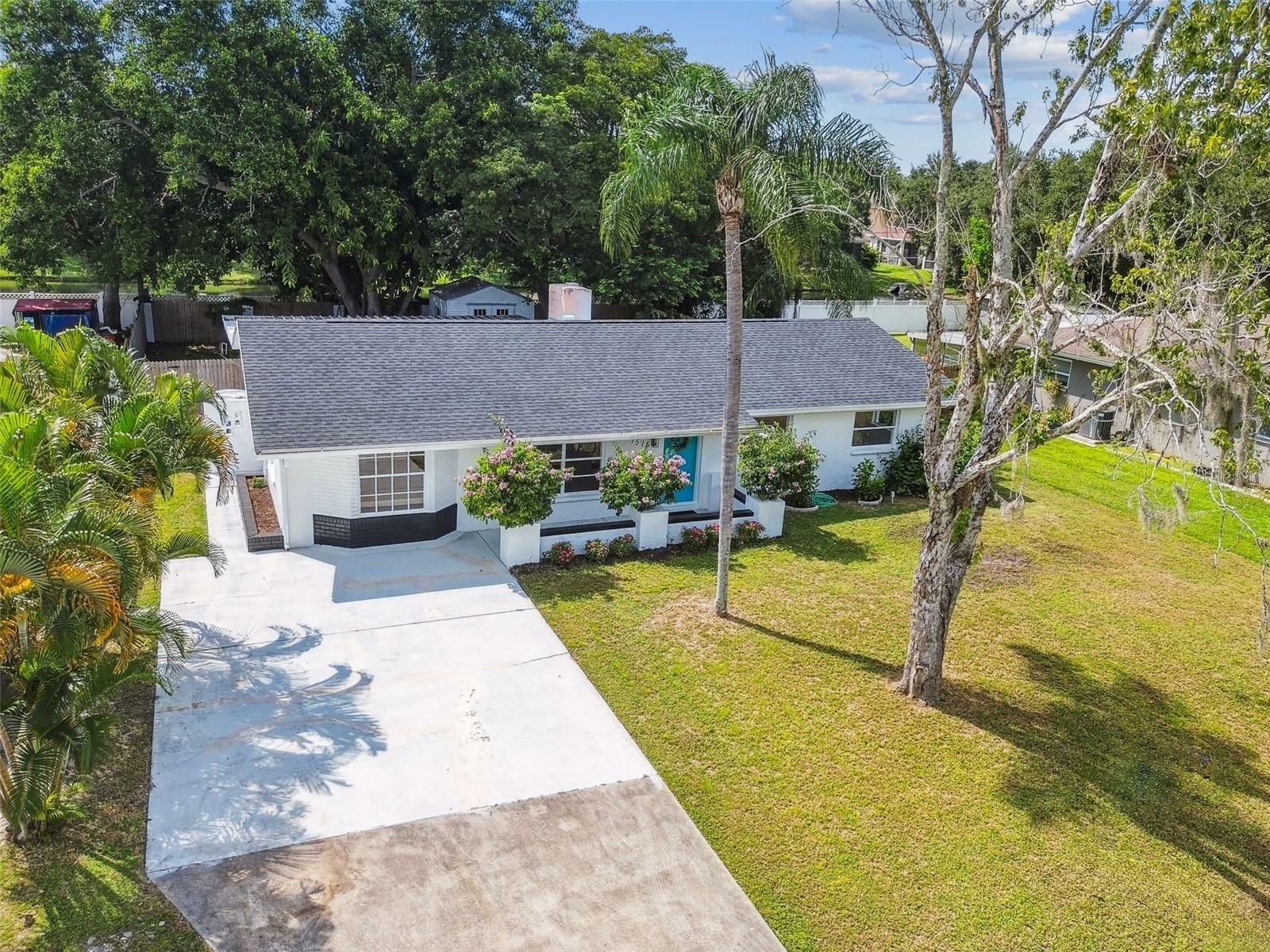 Property Photo:  1515 Russell Avenue  FL 34232 