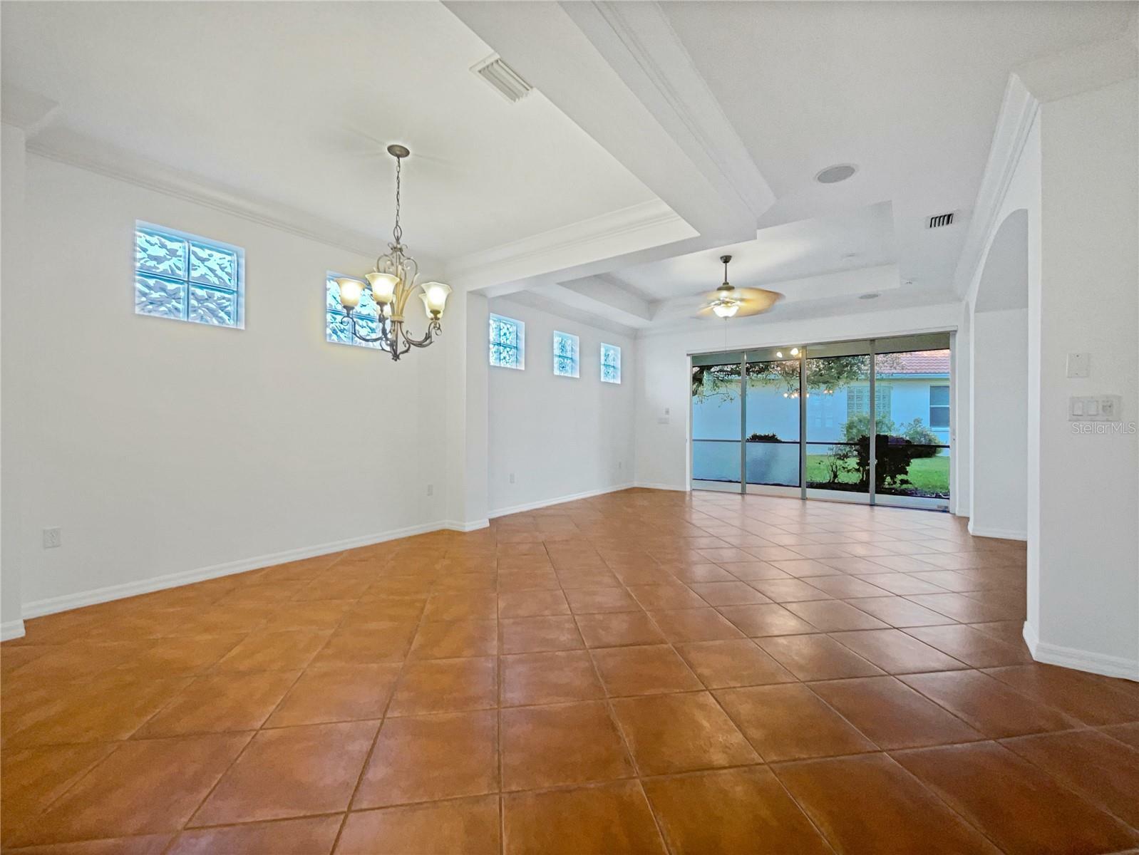 Property Photo:  6039 Wingspan Way N  FL 34203 