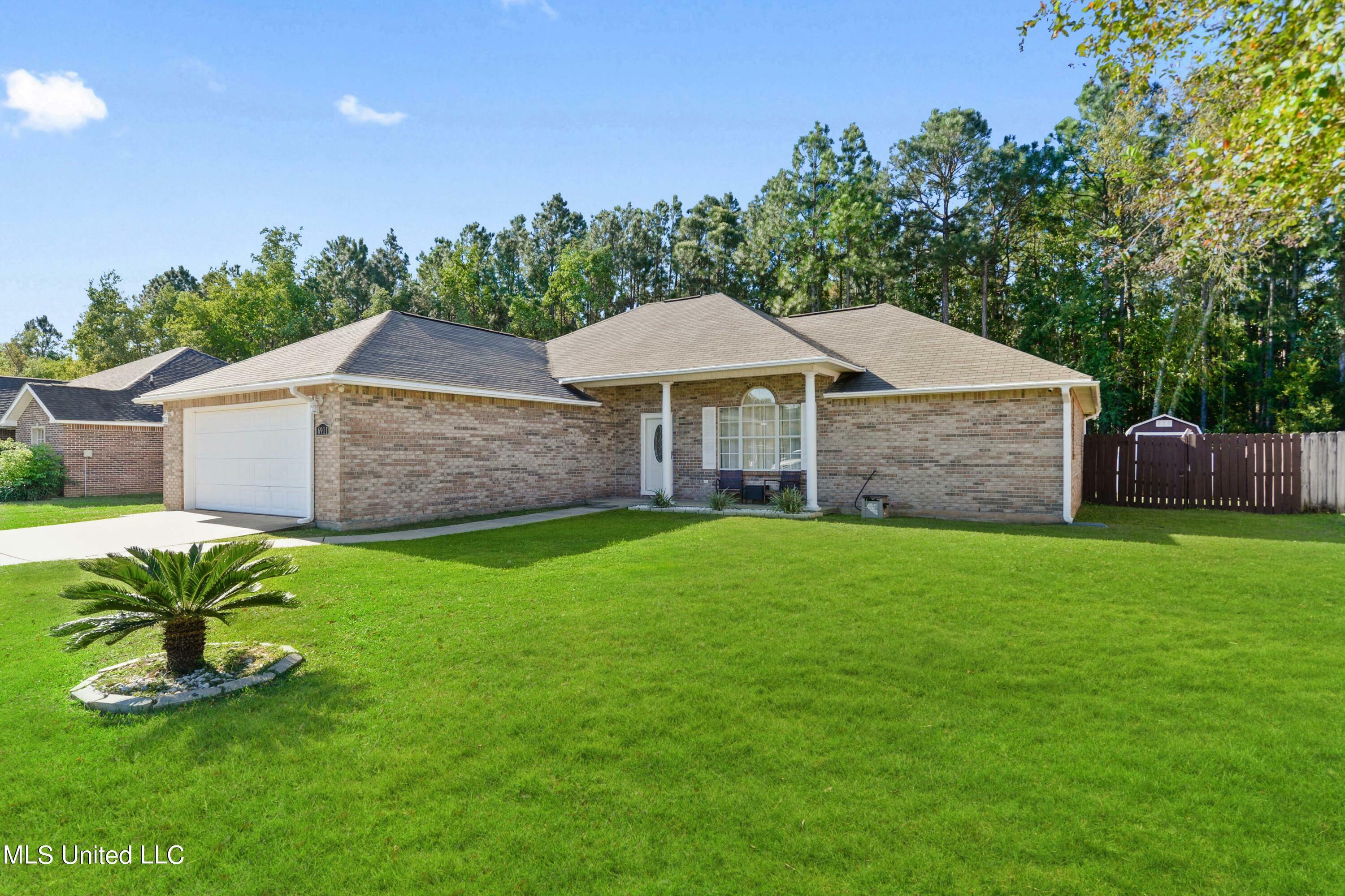 Property Photo:  6911 Pinehurst Drive  MS 39564 