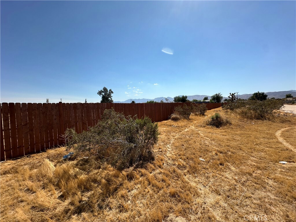 Property Photo:  0 E Avenue S-12  CA 93543 