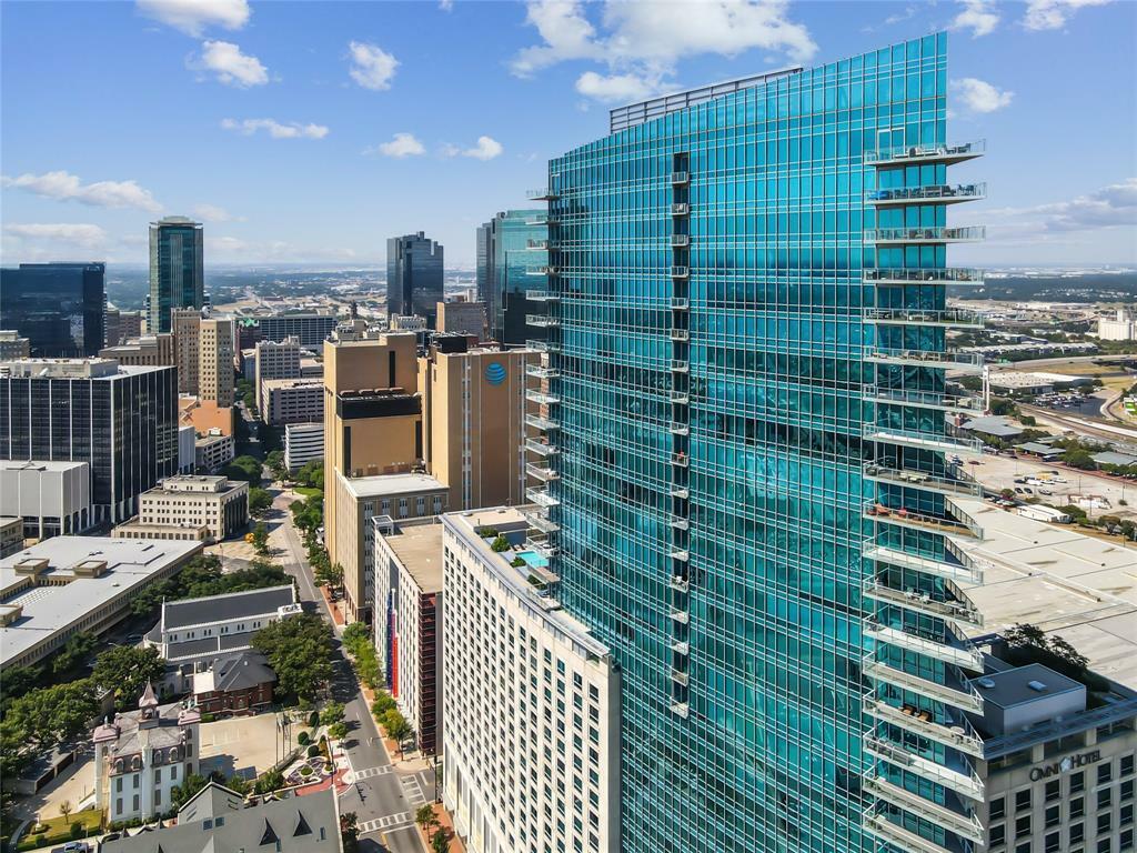 Property Photo: 1301 Throckmorton Street 2503 TX 76102