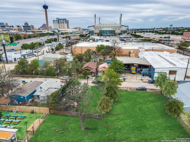 212 Virginia Blvd  San Antonio TX 78210 photo