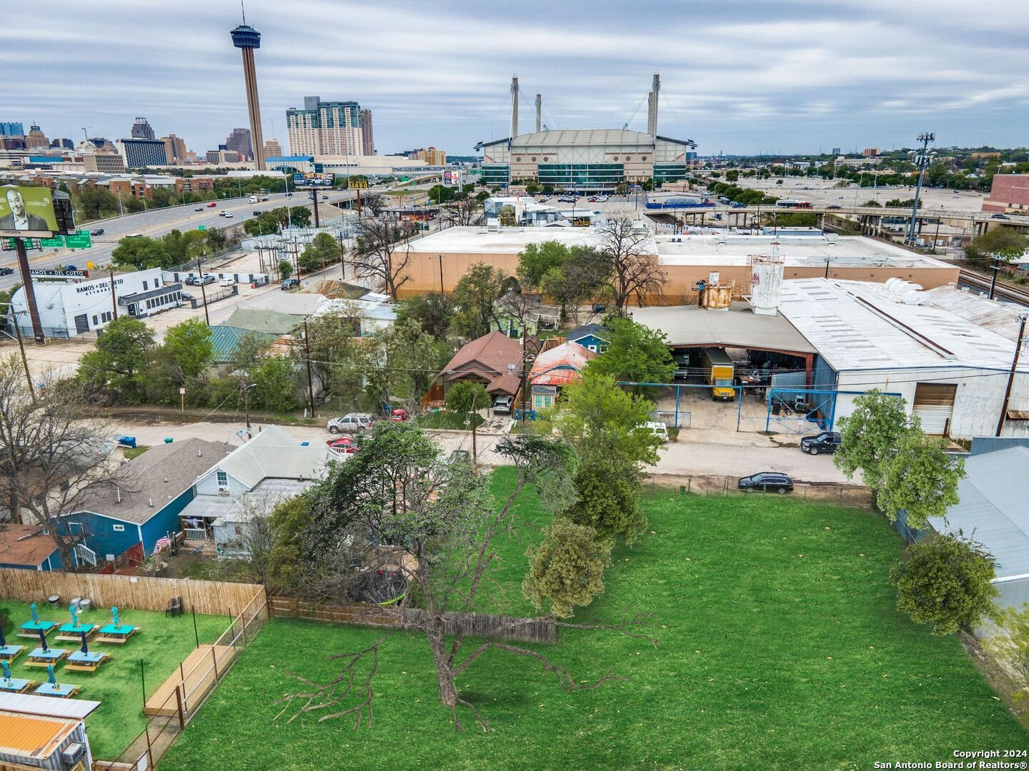 Property Photo: 212 Virginia Blvd TX 78210