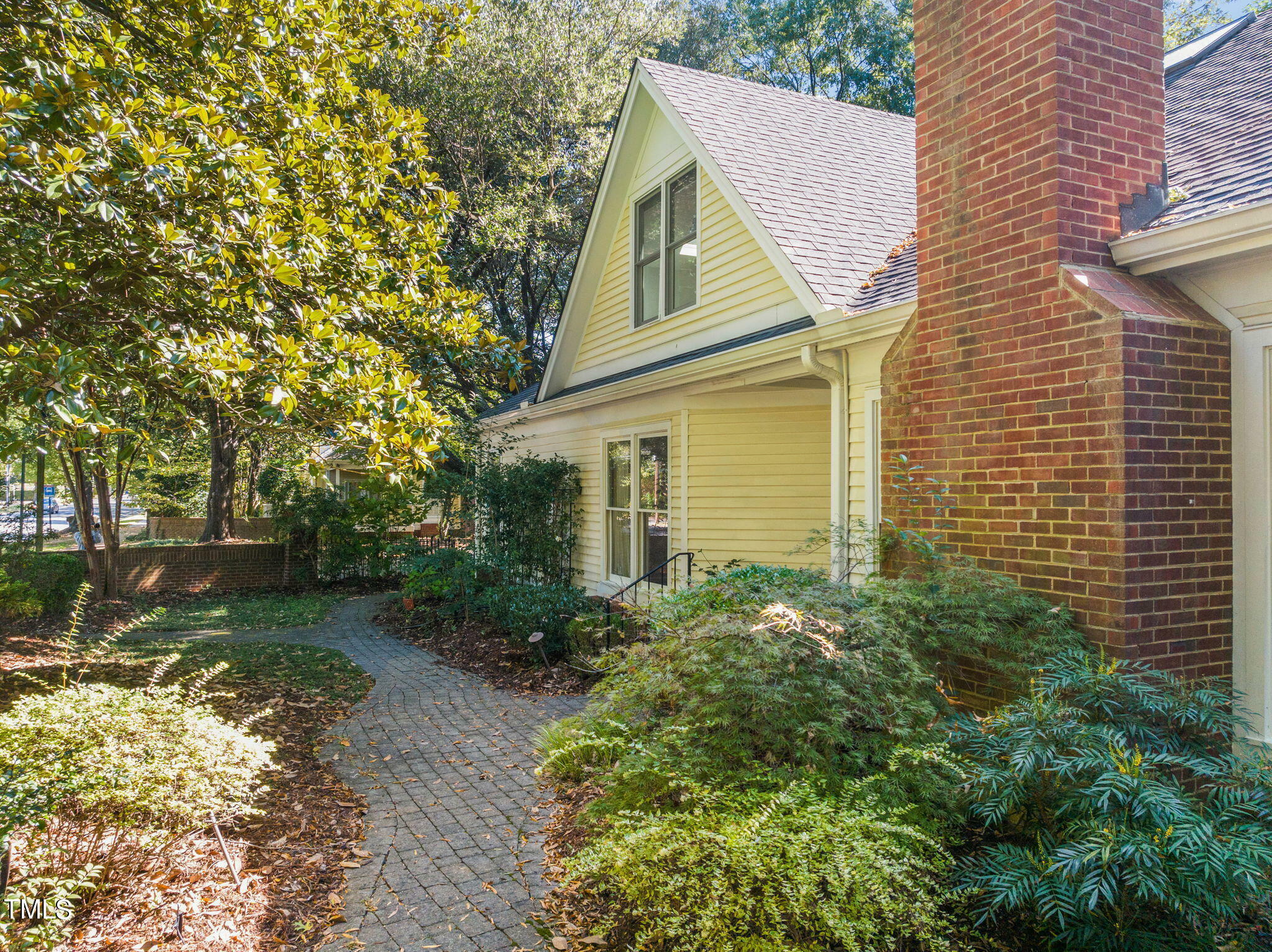 Property Photo: 100 Cameron Glen Drive NC 27516