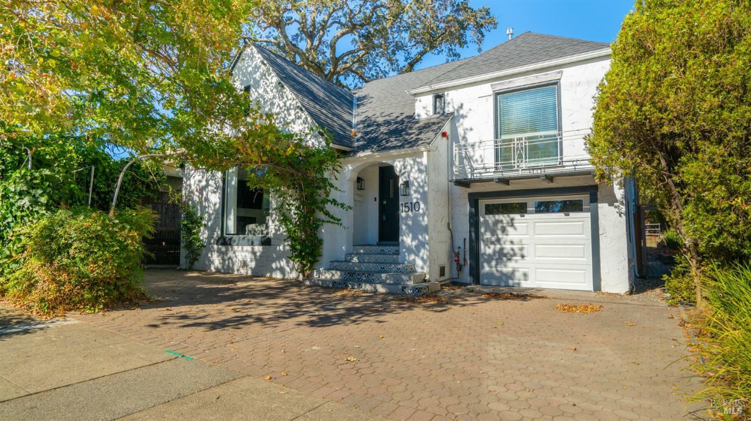 Property Photo:  1510 Sir Francis Drake Boulevard  CA 94960 