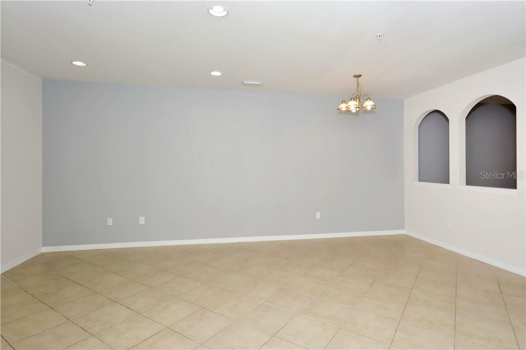 Property Photo:  7850 Moonstone Drive 5-102  FL 34233 