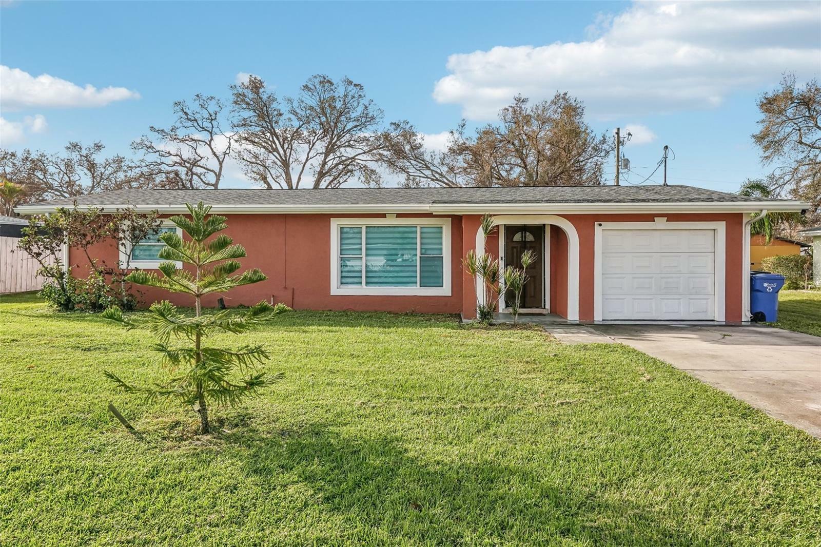 Property Photo:  1217 Cypress Avenue  FL 34285 