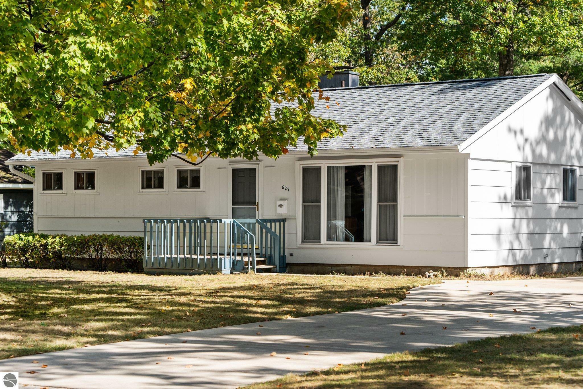 Property Photo:  627 Terrace Drive  MI 49686 