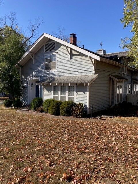 Property Photo: 306 S Springfield Street AR 72616