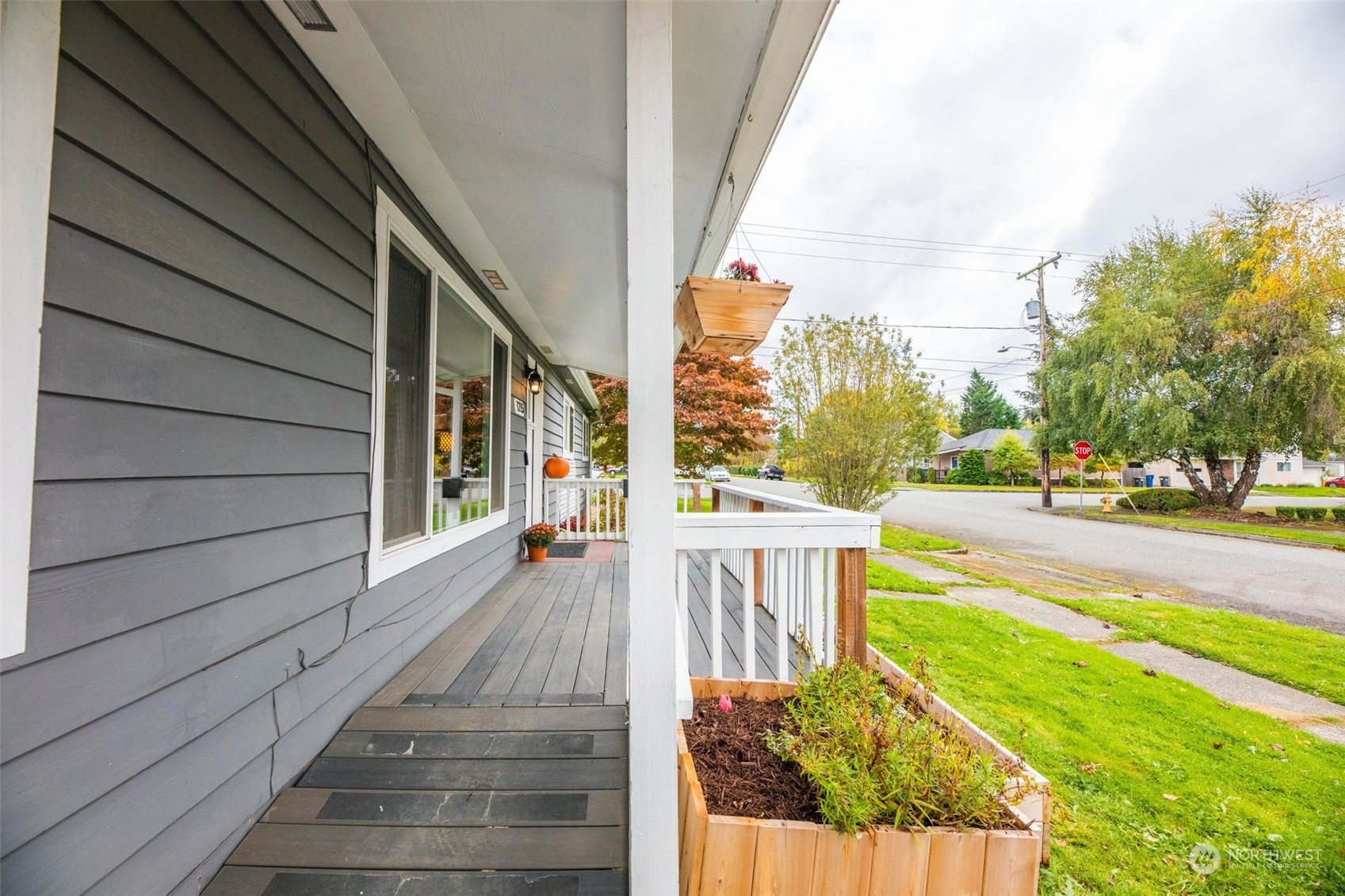 Property Photo:  1215 Skagit Street  WA 98274 