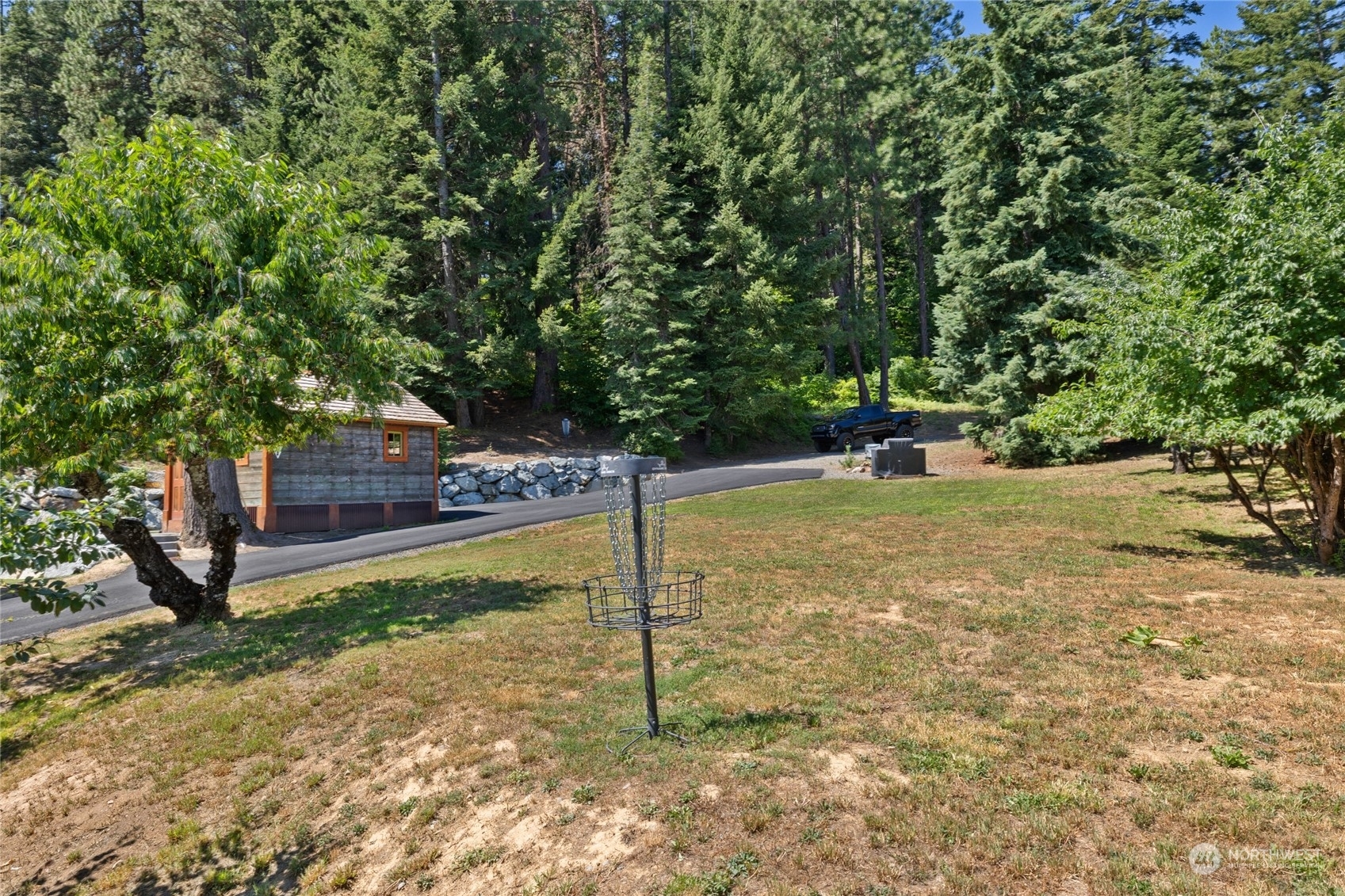 Property Photo:  409 S 7th Street  WA 98941 