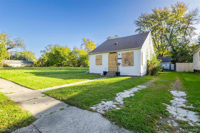 Property Photo:  14218 Plainview Avenue  MI 48223 