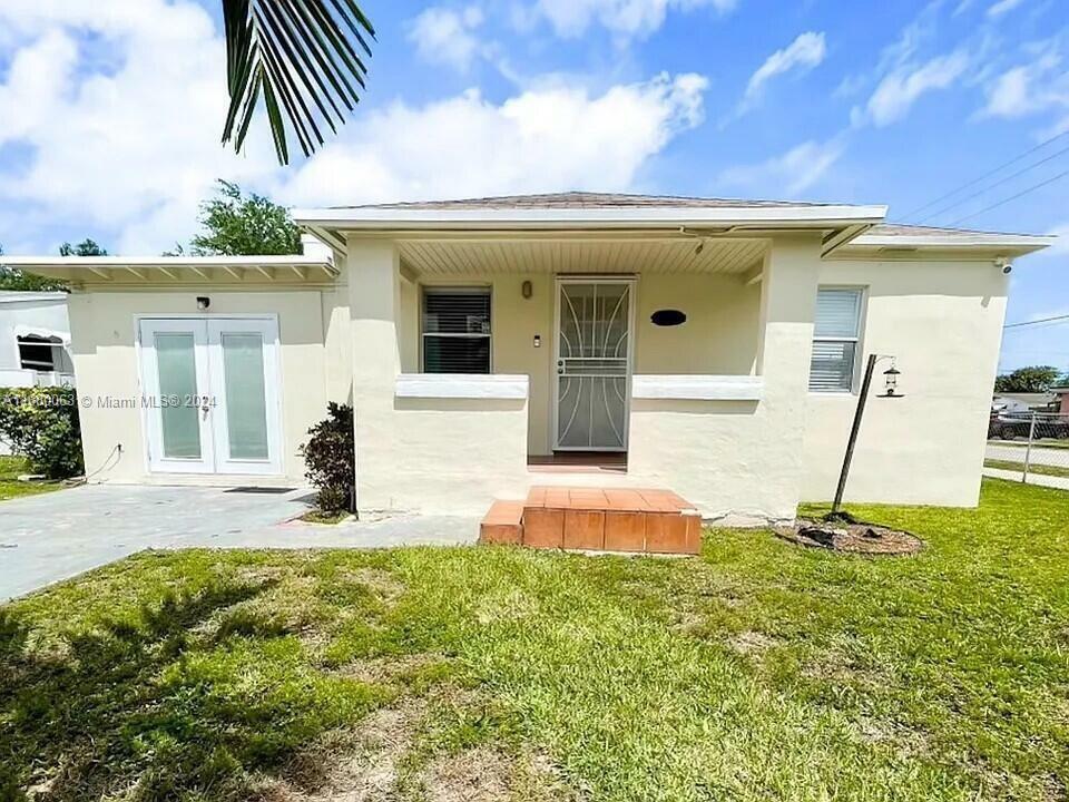 Property Photo:  2403 Scott St 2403  FL 33020 