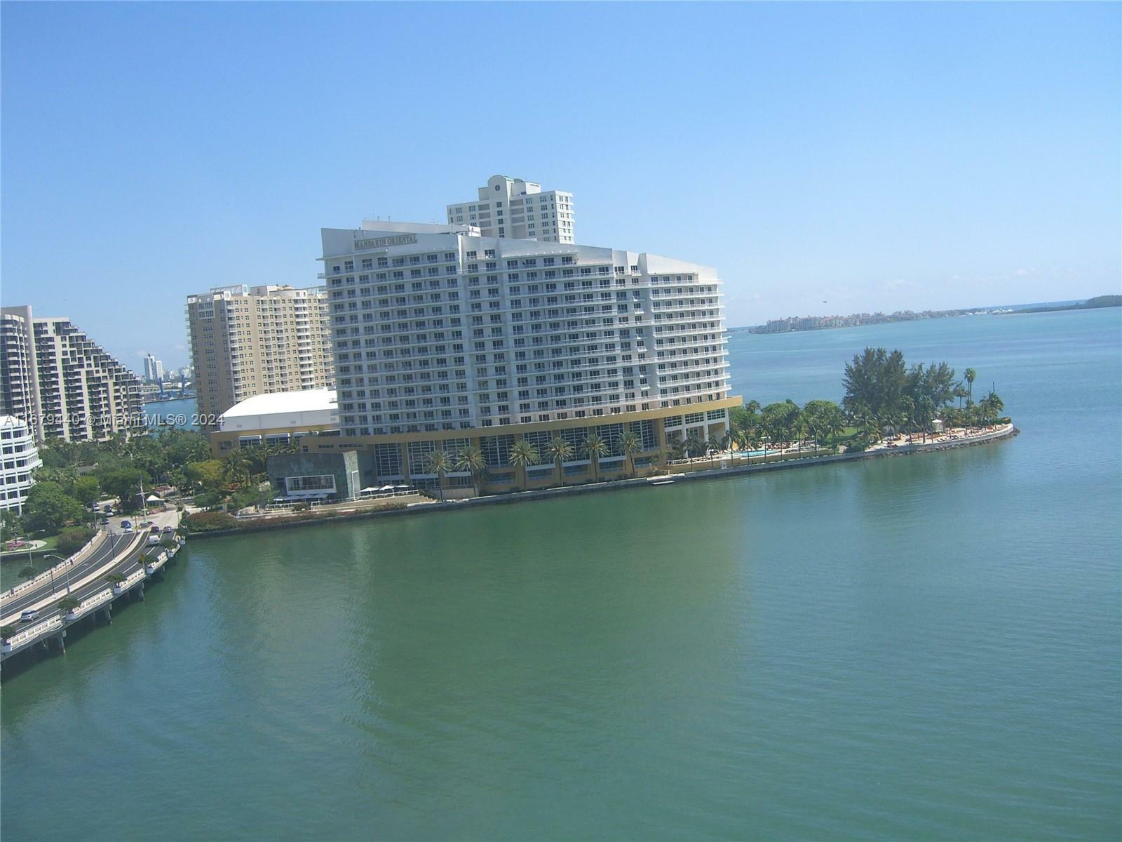 Property Photo:  905 Brickell Bay Dr 1530  FL 33131 