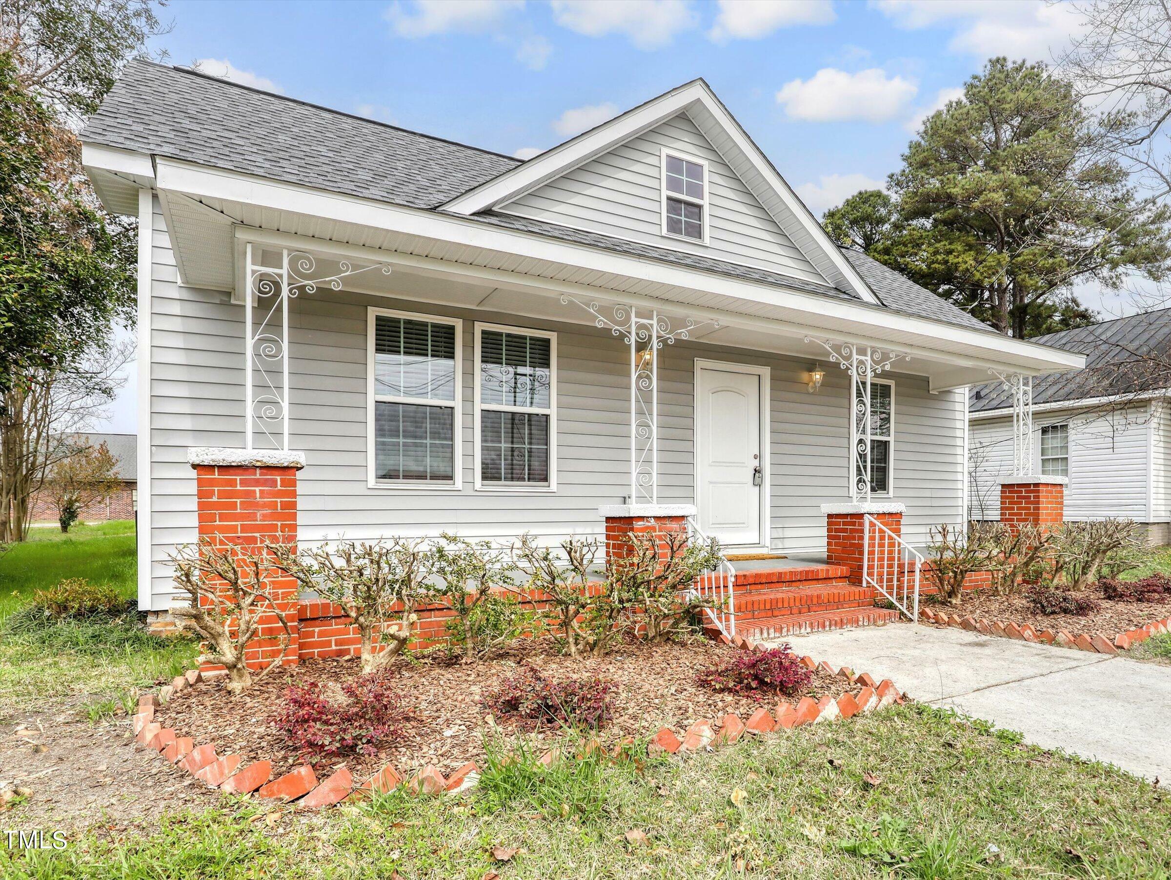 Property Photo:  203 N Fayetteville Avenue  NC 28334 