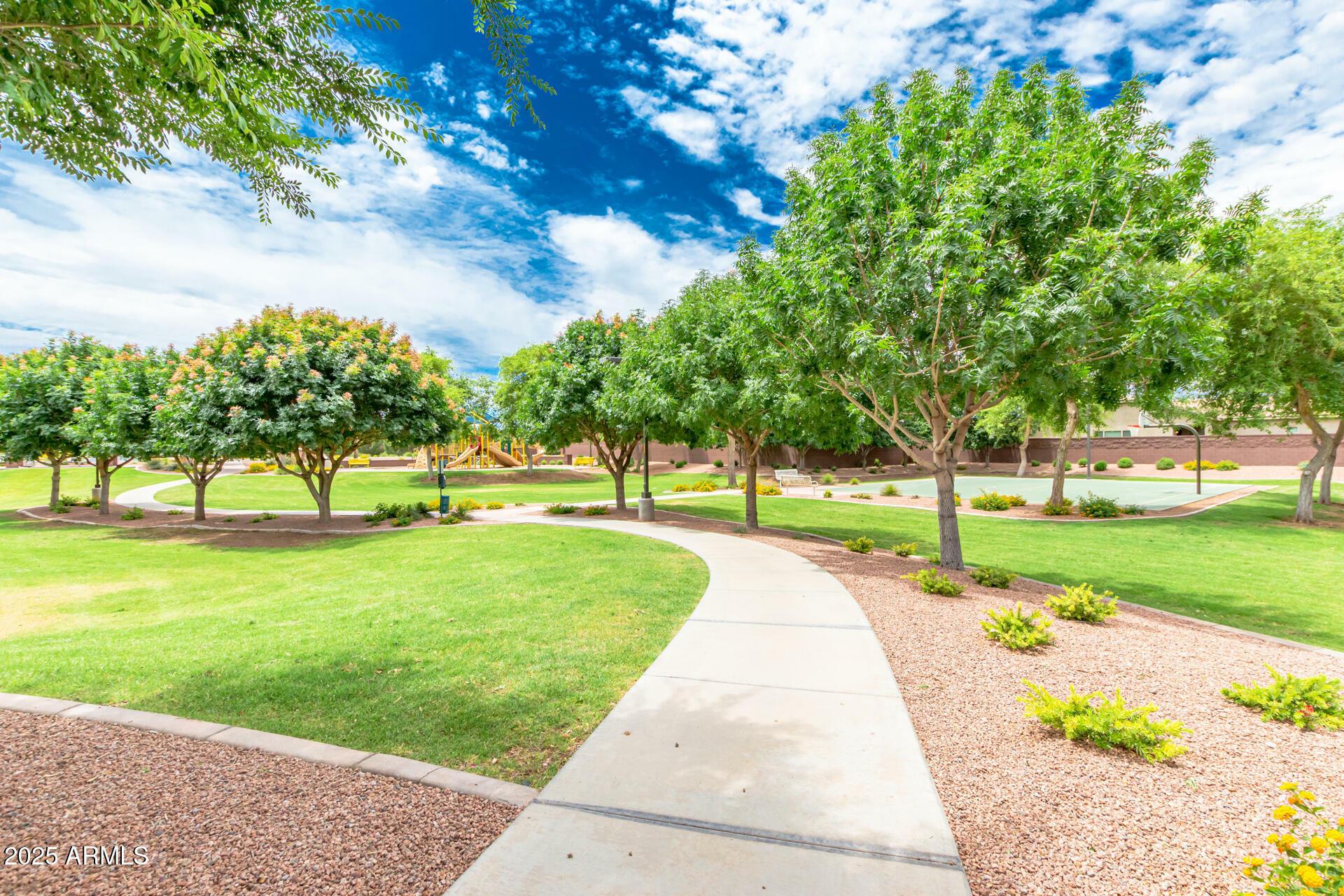 Property Photo: 901 W Witt Avenue AZ 85140