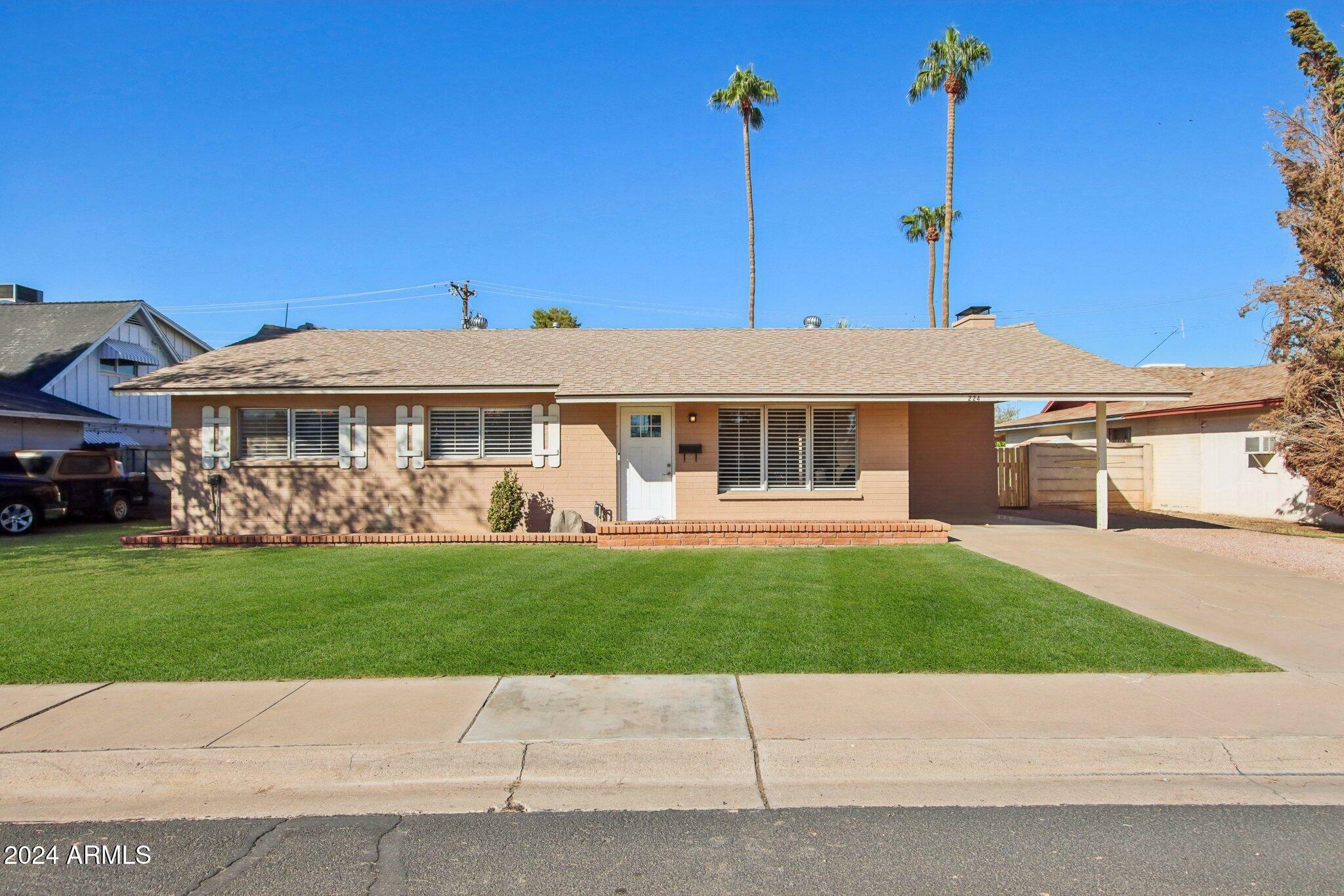 Property Photo:  224 E Carter Drive  AZ 85282 