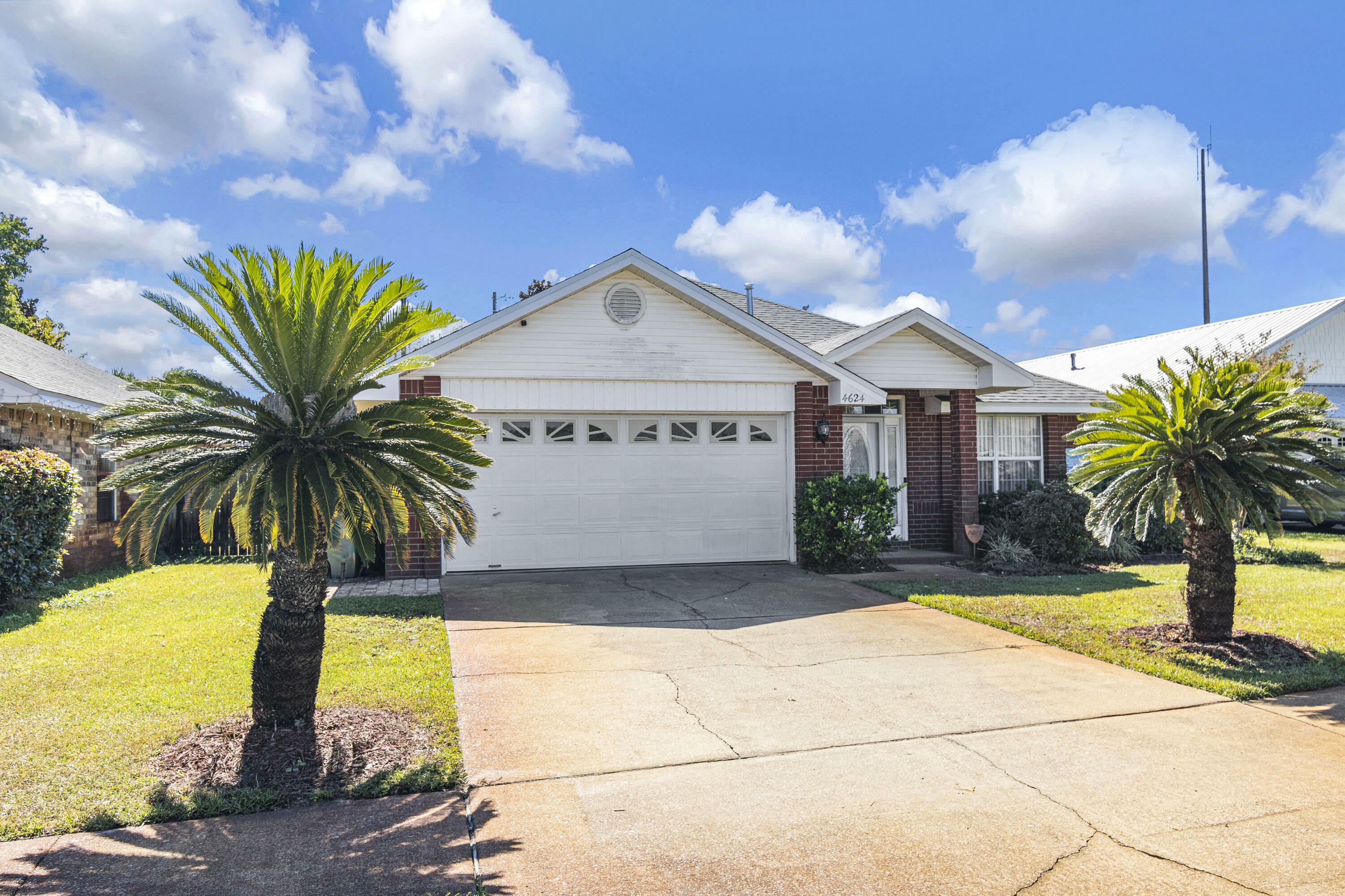 Property Photo:  4624 Windstarr Drive  FL 32541 